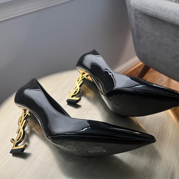 Black Saint Laurent pumps with gold heel - Picture 2 of 16